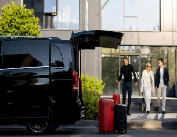 Private Limousine Transfer from Aswan to Hurghada – 5 Key Advantages That Turn Travel into a First-Class Investment