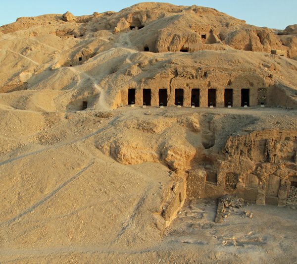 Private Limousine Tour to the West Bank – 1 Day Luxury Experience