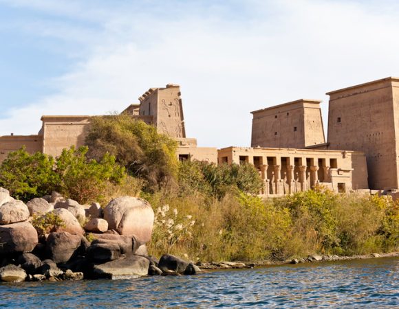 Private Limousine Day Tour from Luxor to Aswan: 4 Luxurious Travel Benefits